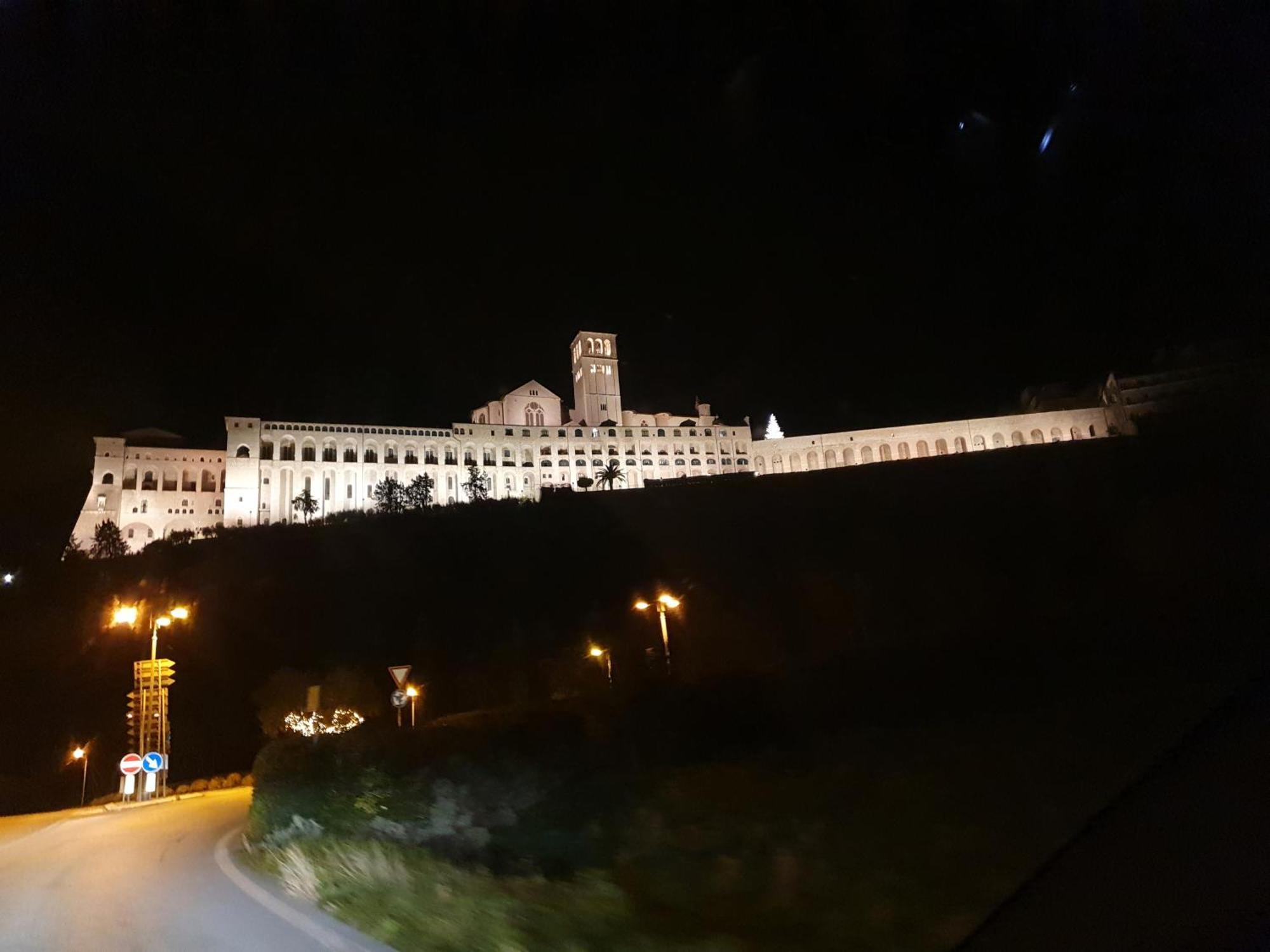 La Perla Di Tamara-Assisi Blu Daire Dış mekan fotoğraf